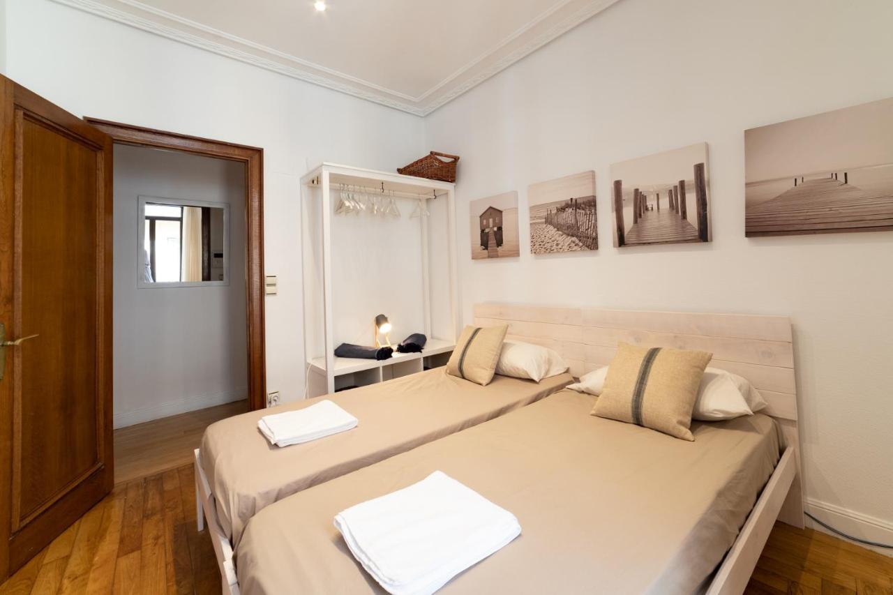 La Concha Cozy Balcony Apartment By Cisan Rentals سان سيباستيان المظهر الخارجي الصورة