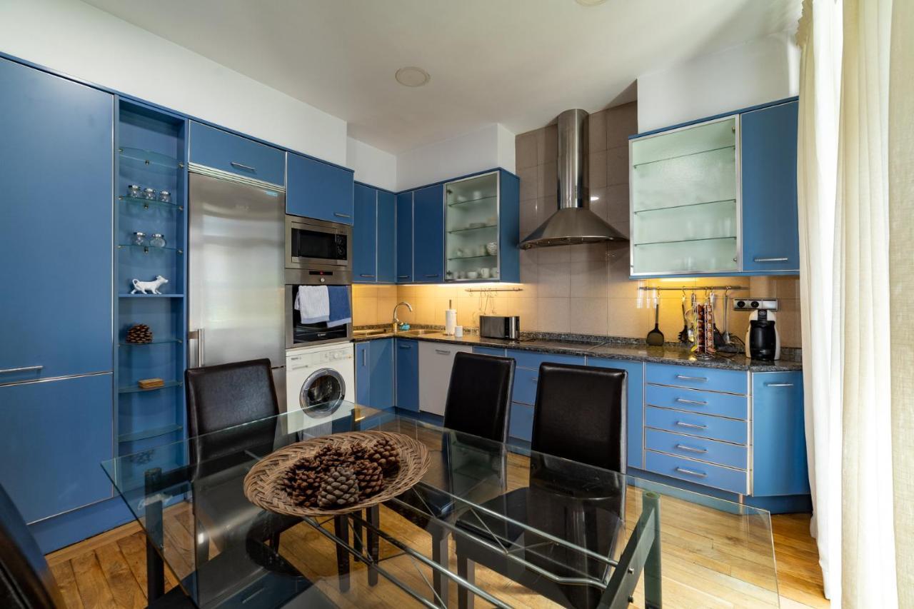 La Concha Cozy Balcony Apartment By Cisan Rentals سان سيباستيان المظهر الخارجي الصورة