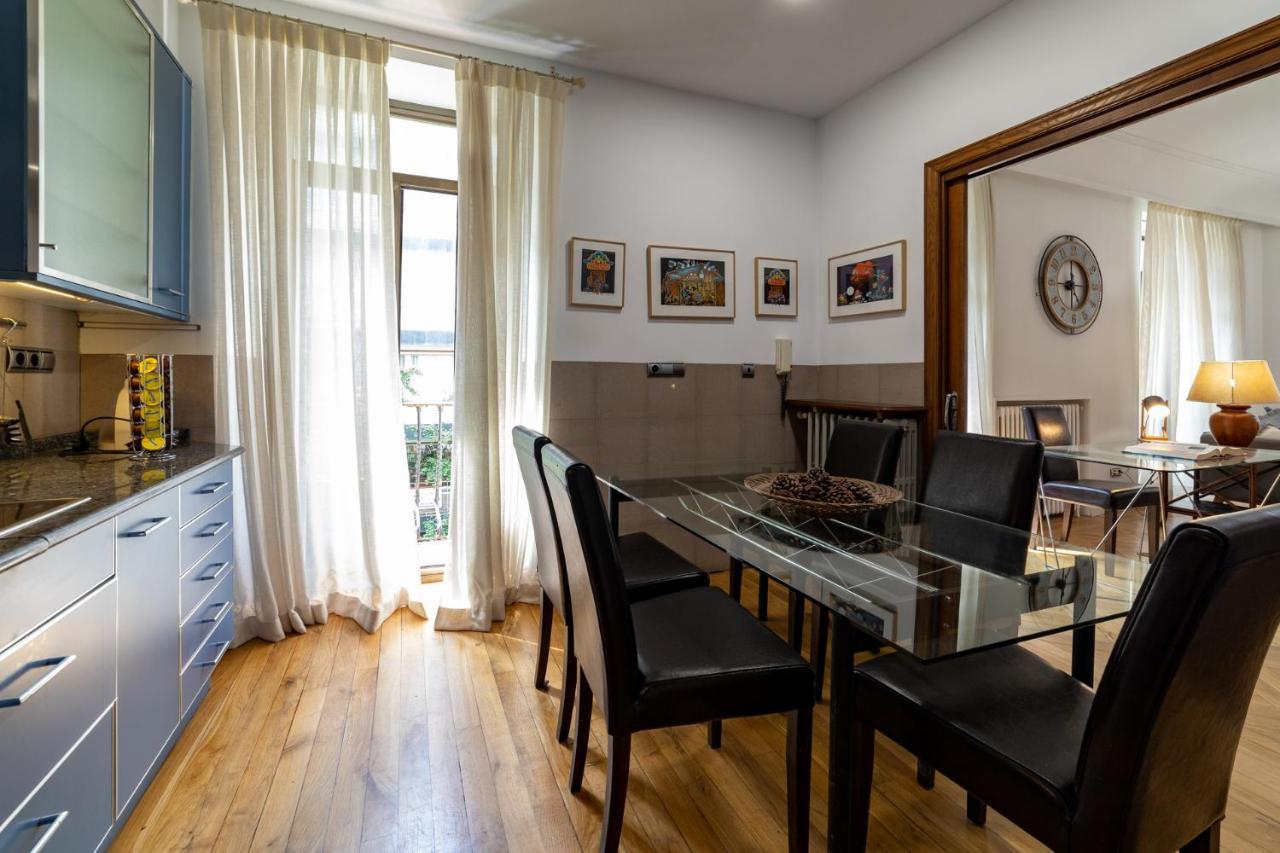 La Concha Cozy Balcony Apartment By Cisan Rentals سان سيباستيان المظهر الخارجي الصورة